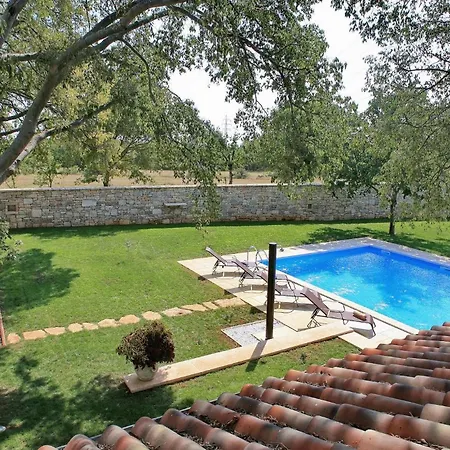 Stancija Salamon Holiday home *